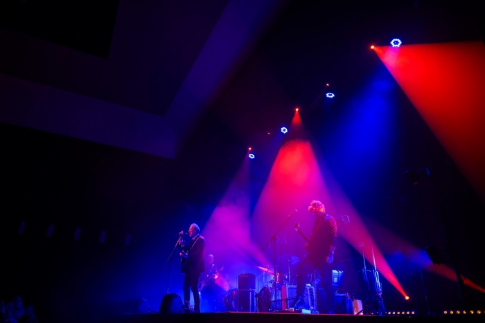 Koncert: John Porter - Helicopters'45 - Na scenie grający zespół Johna Porter